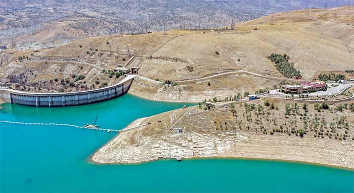 دریاچه سد قشلاق: آرامش در کنار آب